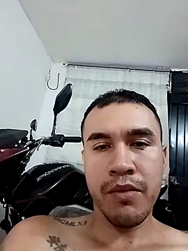Snapshot of ANDRES_HOT-1996 chatting on 04/29/26, 10:30 ANDRES HOT-1996 online show from 04/29/26, 10:30