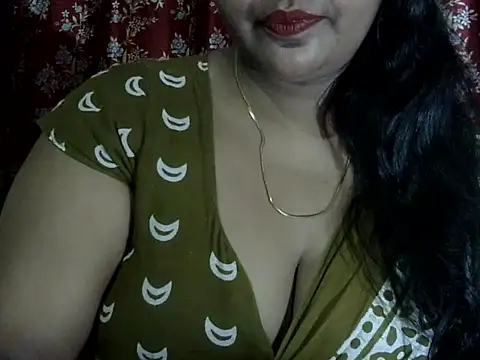Snapshot of PRIYANKA_023 chatting on 07/07/26, 04:44 PRIYANKA 023 online show from 07/07/26, 04:44