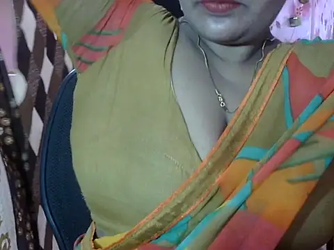 Snapshot of PRIYANKA_023 chatting on 07/09/26, 08:07 PRIYANKA 023 online show from 07/09/26, 08:07
