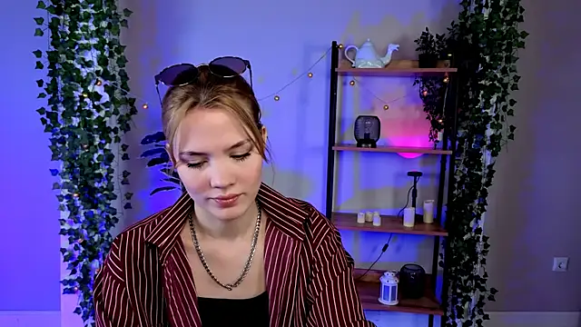 Milena Stasym online show from 06/11/26, 06:11