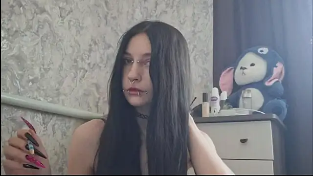 Snapshot of KrissyHiott chatting on 05/31/26, 06:10 KrissyHiott online show from 05/31/26, 06:10