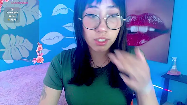 Snapshot of eli_doll chatting on 06/03/26, 11:24 eli doll online show from 06/03/26, 11:24