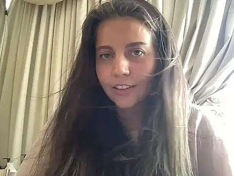 Snapshot of Peaches0777 chatting on 06/01/26, 04:41 Peaches0777 online show from 06/01/26, 04:41