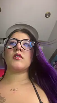 Tulivette  online show from 06/01/26, 04:58
