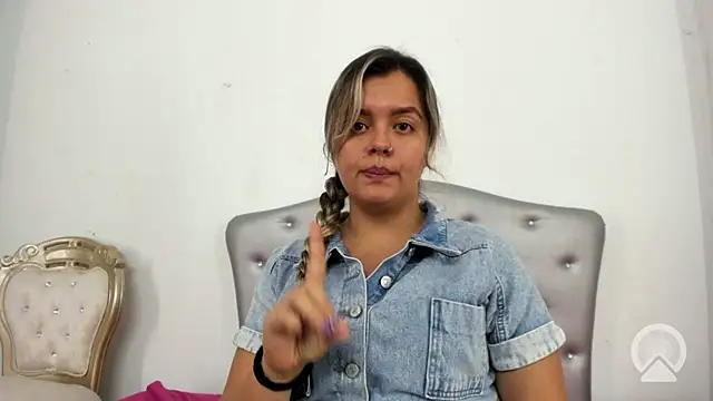 azulskyer online show from 06/27/26, 01:54