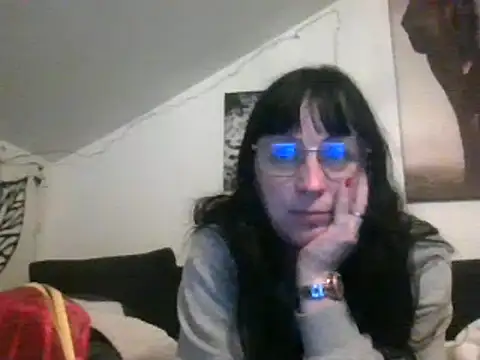 Snapshot of sexujuly88 chatting on 12/10/24, 11:19 sexujuly88 online show from 12/10/24, 11:19