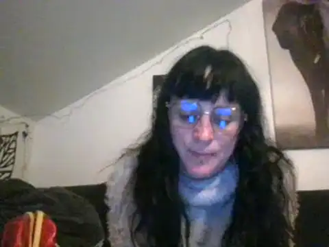 Snapshot of sexujuly88 chatting on 12/11/24, 10:27 sexujuly88 online show from 12/11/24, 10:27