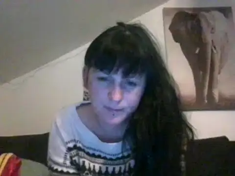 Snapshot of sexujuly88 chatting on 12/17/24, 10:22 sexujuly88 online show from 12/17/24, 10:22