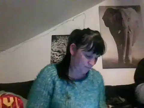 Snapshot of sexujuly88 chatting on 12/23/24, 10:12 sexujuly88 online show from 12/23/24, 10:12