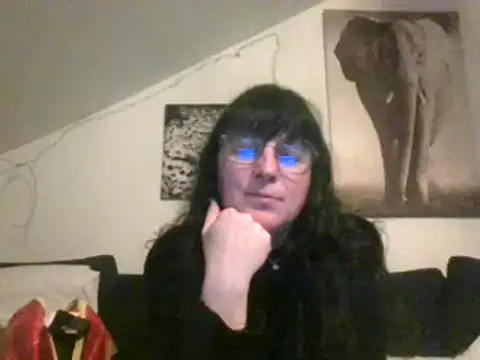 Snapshot of sexujuly88 chatting on 01/07/25, 10:30 sexujuly88 online show from 01/07/25, 10:30