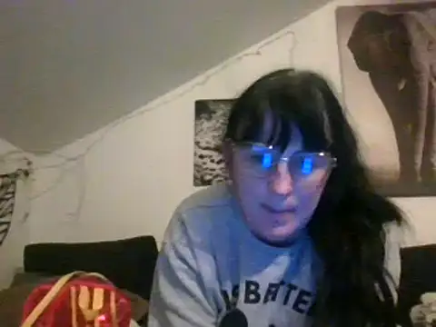 Snapshot of sexujuly88 chatting on 01/10/25, 10:25 sexujuly88 online show from 01/10/25, 10:25