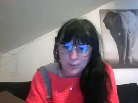 Snapshot of sexujuly88 chatting on 01/13/25, 07:11 sexujuly88 online show from 01/13/25, 07:11