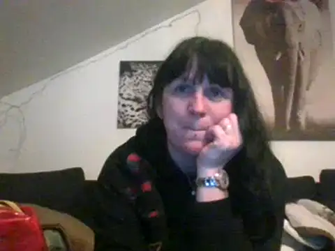 Snapshot of sexujuly88 chatting on 01/15/25, 10:24 sexujuly88 online show from 01/15/25, 10:24