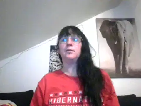 Snapshot of sexujuly88 chatting on 02/18/25, 10:36 sexujuly88 online show from 02/18/25, 10:36