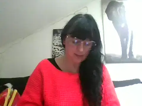 Snapshot of sexujuly88 chatting on 03/07/25, 06:57 sexujuly88 online show from 03/07/25, 06:57