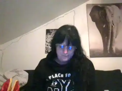 Snapshot of sexujuly88 chatting on 03/14/25, 10:27 sexujuly88 online show from 03/14/25, 10:27