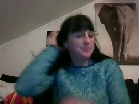 Snapshot of sexujuly88 chatting on 03/17/25, 10:17 sexujuly88 online show from 03/17/25, 10:17