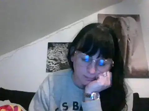 Snapshot of sexujuly88 chatting on 03/19/25, 10:09 sexujuly88 online show from 03/19/25, 10:09