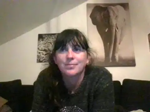 Snapshot of sexujuly88 chatting on 09/22/25, 08:44 sexujuly88 online show from 09/22/25, 08:44