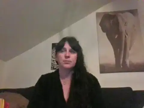 Snapshot of sexujuly88 chatting on 10/05/25, 08:40 sexujuly88 online show from 10/05/25, 08:40