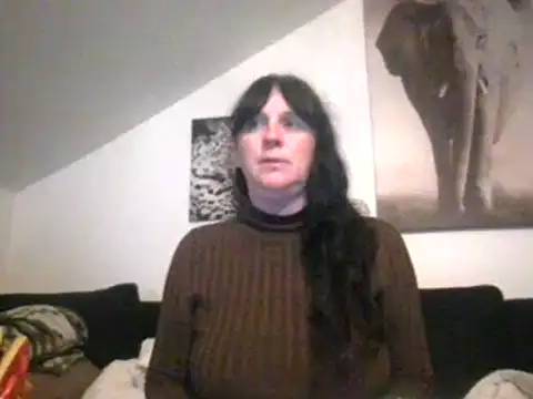 Snapshot of sexujuly88 chatting on 10/09/25, 09:13 sexujuly88 online show from 10/09/25, 09:13