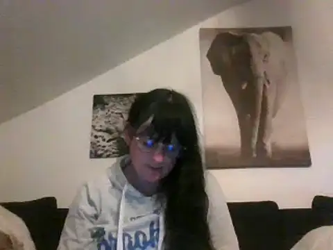 Snapshot of sexujuly88 chatting on 10/15/25, 09:15 sexujuly88 online show from 10/15/25, 09:15