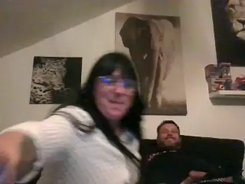 Snapshot of sexujuly88 chatting on 10/25/25, 09:53 sexujuly88 online show from 10/25/25, 09:53