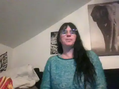 Snapshot of sexujuly88 chatting on 11/05/25, 10:21 sexujuly88 online show from 11/05/25, 10:21