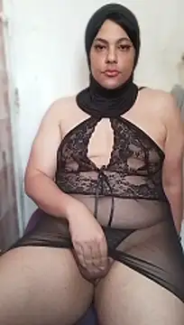 Snapshot of LenaQPeach chatting on 06/04/26, 10:10 LenaQPeach online show from 06/04/26, 10:10