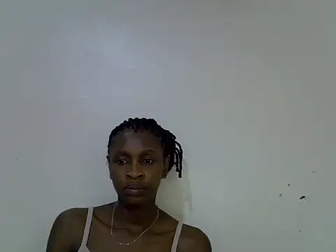 Snapshot of velvet_luxe chatting on 06/15/26, 09:50 velvet luxe online show from 06/15/26, 09:50