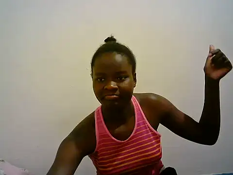Snapshot of BerryJulie chatting on 06/14/26, 09:00 BerryJulie online show from 06/14/26, 09:00