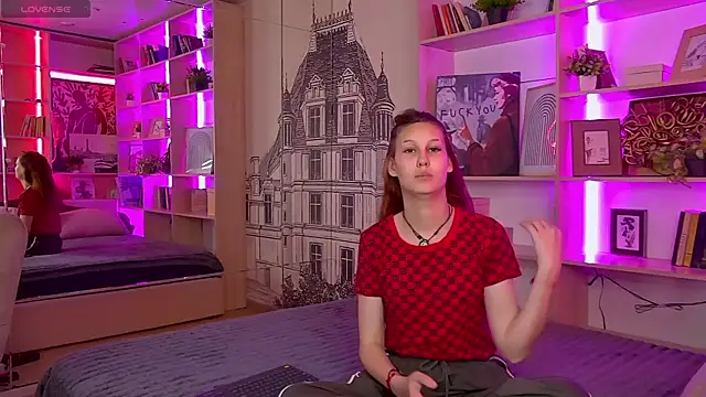 Snapshot of ErinBlush chatting on 06/02/26, 02:08 ErinBlush online show from 06/02/26, 02:08