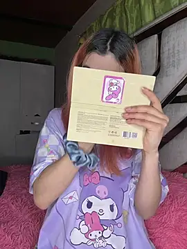Snapshot of Nana-Komatsu chatting on 06/26/26, 06:18 Nana-Komatsu online show from 06/26/26, 06:18
