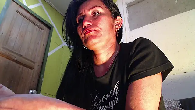 Snapshot of Nicolsweet_ chatting on 07/04/26, 03:45 Nicolsweet online show from 07/04/26, 03:45