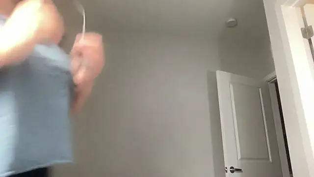 maddiliz online show from 09/24/25, 03:54