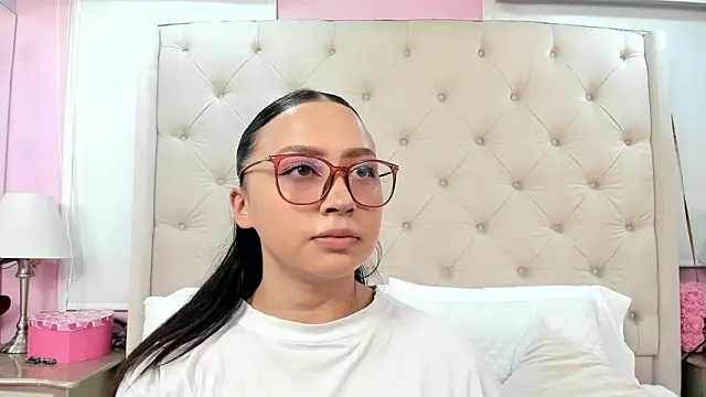 Snapshot of alana_taylor_bss chatting on 07/18/26, 10:13 alana taylor bss online show from 07/18/26, 10:13