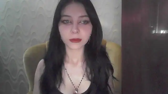 Snapshot of RileyTight chatting on 07/06/26, 08:22 RileyTight online show from 07/06/26, 08:22