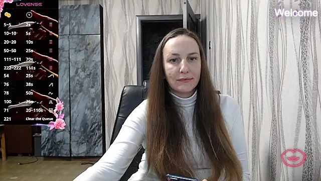 Snapshot of Yevgeshka-Milashka chatting on 10/17/25, 03:14 Yevgeshka-Milashka online show from 10/17/25, 03:14