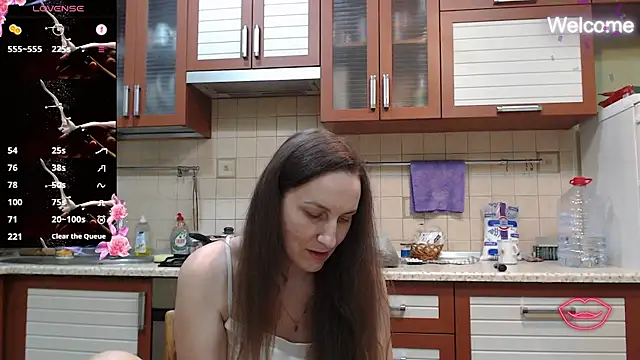 Yevgeshka-Milashka online show from 12/16/25, 04:12