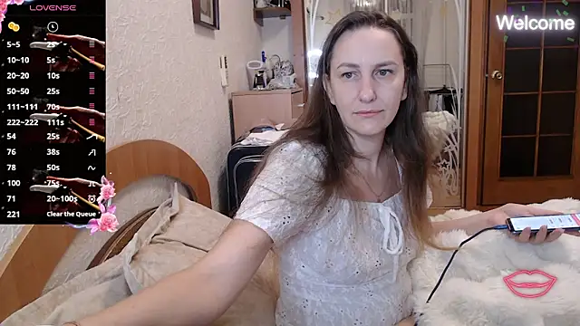 Snapshot of Yevgeshka-Milashka chatting on 12/19/25, 02:40 Yevgeshka-Milashka online show from 12/19/25, 02:40