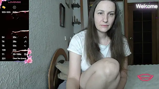 Snapshot of Yevgeshka-Milashka chatting on 02/20/26, 04:09 Yevgeshka-Milashka online show from 02/20/26, 04:09