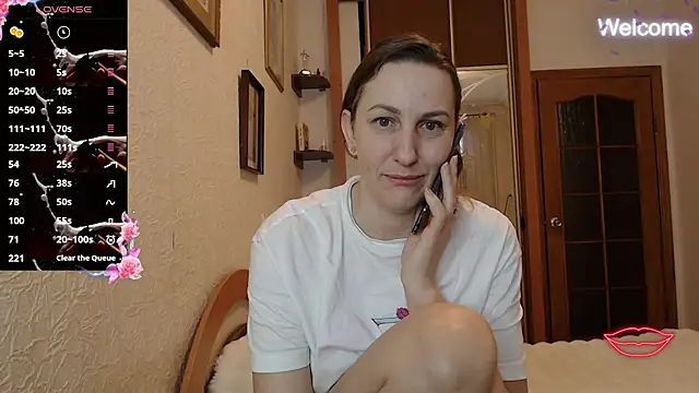 Snapshot of Yevgeshka-Milashka chatting on 02/27/26, 04:12 Yevgeshka-Milashka online show from 02/27/26, 04:12