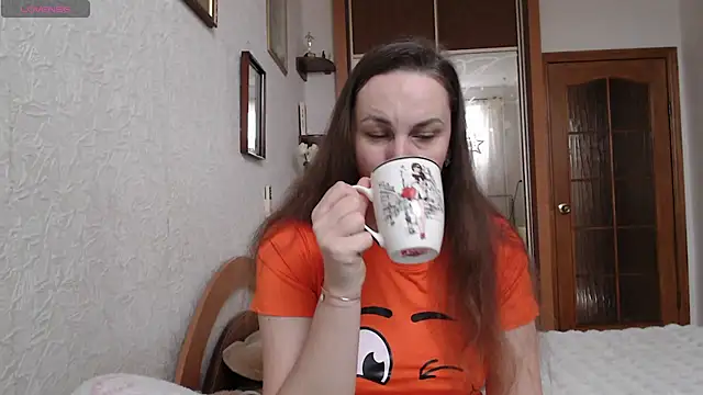 Snapshot of Yevgeshka-Milashka chatting on 03/18/26, 06:49 Yevgeshka-Milashka online show from 03/18/26, 06:49