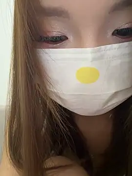 Snapshot of QIQI-QIQI-01 chatting on 07/05/26, 02:35 QIQI-QIQI-01 online show from 07/05/26, 02:35
