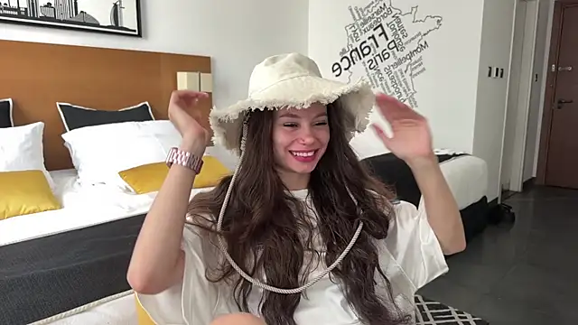 Snapshot of kittyrae chatting on 07/19/26, 07:12 kittyrae online show from 07/19/26, 07:12