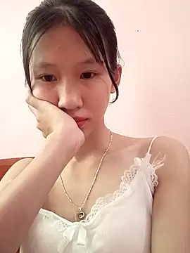 Snapshot of Abi_girl12 chatting on 06/05/26, 05:47 Abi girl12 online show from 06/05/26, 05:47