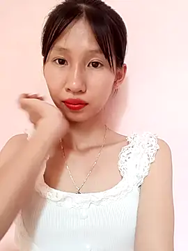 Snapshot of Abi_girl12 chatting on 07/05/26, 05:25 Abi girl12 online show from 07/05/26, 05:25