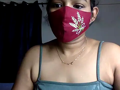 Snapshot of Nisha-moon chatting on 07/10/26, 06:50 Nisha-moon online show from 07/10/26, 06:50