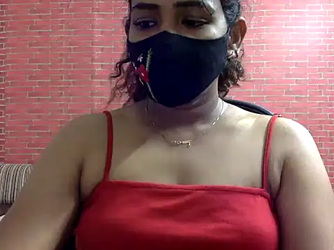 Snapshot of Nisha-moon chatting on 07/20/26, 07:22 Nisha-moon online show from 07/20/26, 07:22