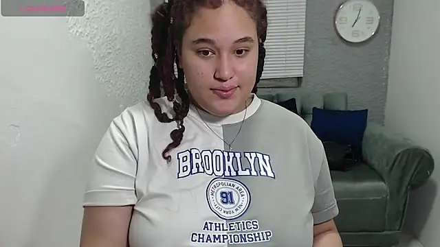 Snapshot of leilasosexy chatting on 06/30/26, 01:23 leilasosexy online show from 06/30/26, 01:23